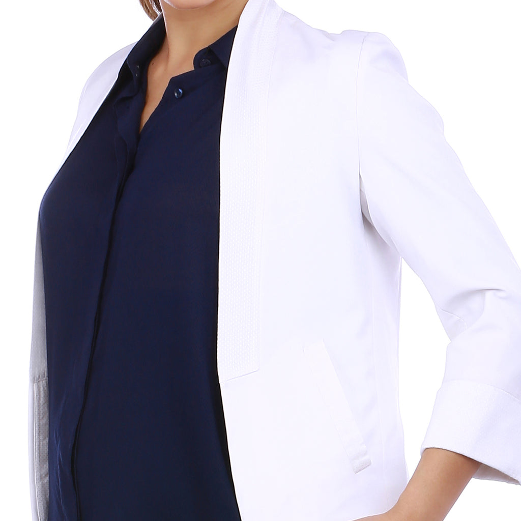 The-White-Maternity-Blazer-Image3